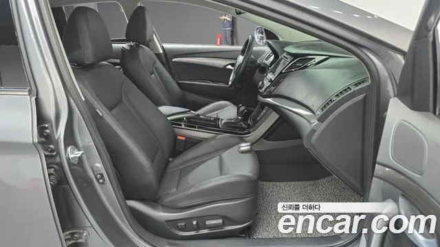 Hyundai i40 2015 thumb 10