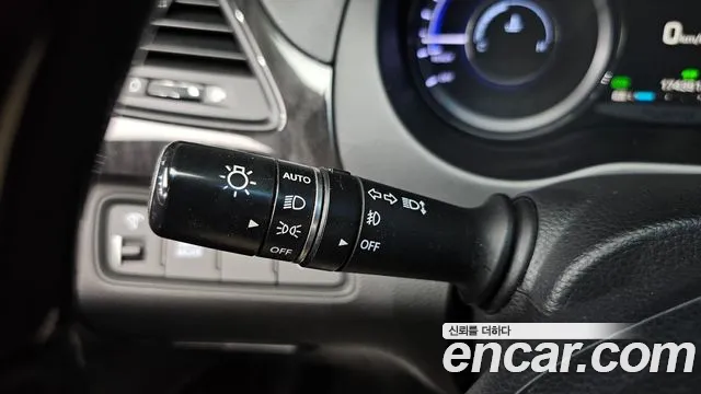 Hyundai Grandeur 2015 thumb 6