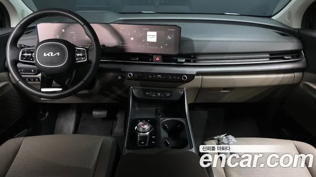 Kia Carnival 2024 thumb 4