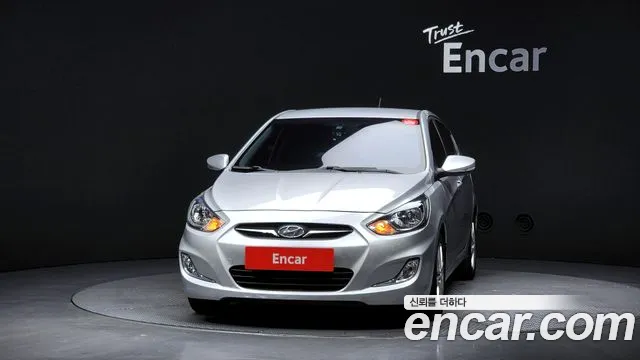Hyundai Accent 2011 thumb 3