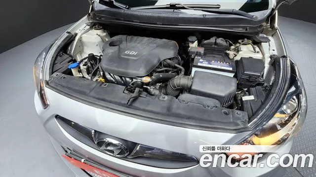 Hyundai Accent 2011 thumb 6