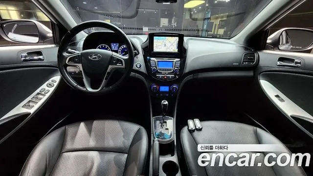 Hyundai Accent 2011 thumb 7