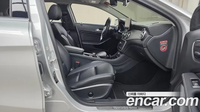 Mercedes-Benz A-Класс 2016 thumb 5