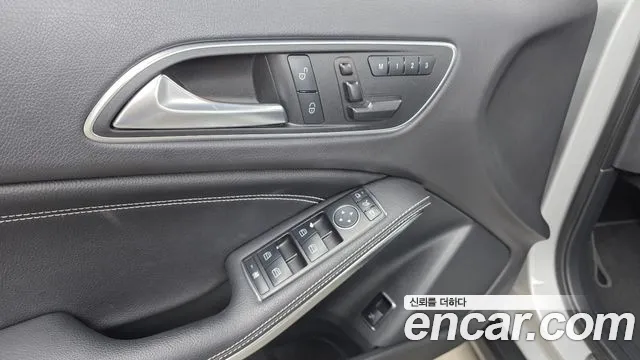 Mercedes-Benz A-Класс 2016 thumb 11