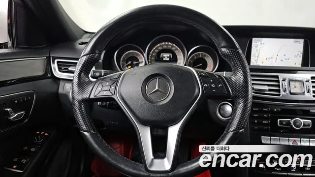Mercedes-Benz E-Class 2015 thumb 6