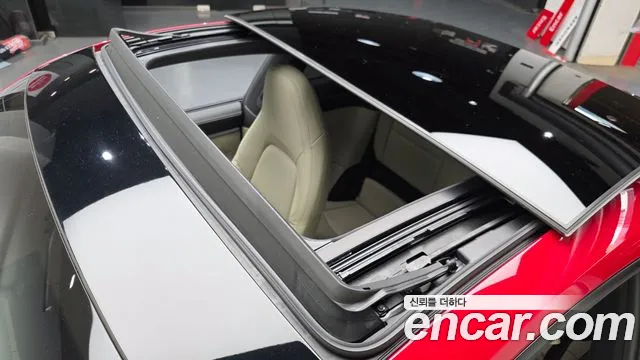 Porsche 911 2021 thumb 11