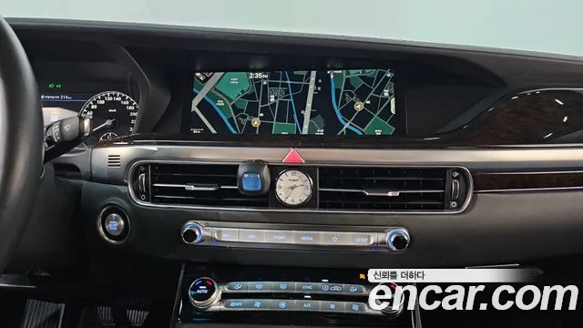 Genesis G90 2019 thumb 9