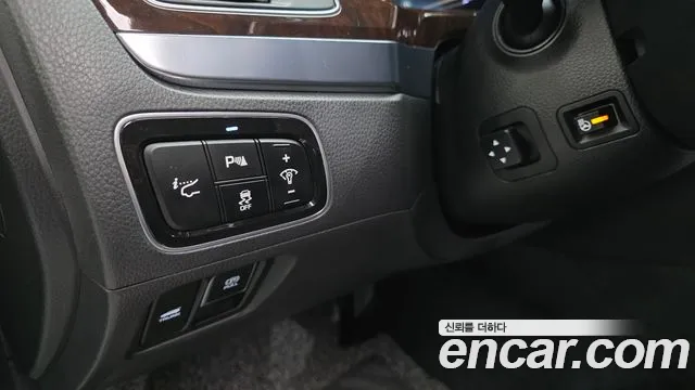 Hyundai Equus 2015 thumb 10