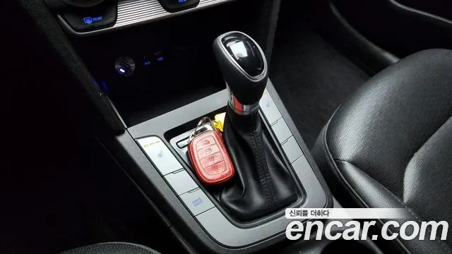 Hyundai Elantra 2018 thumb 2