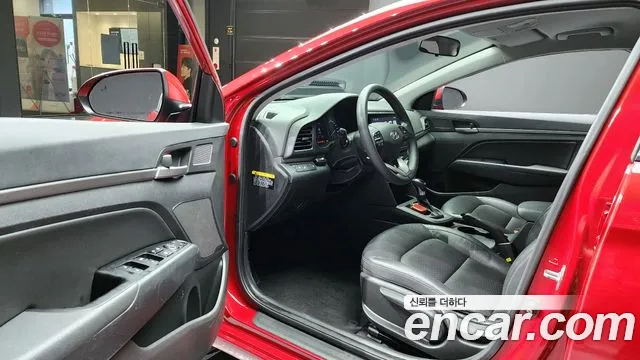Hyundai Elantra 2018 thumb 6