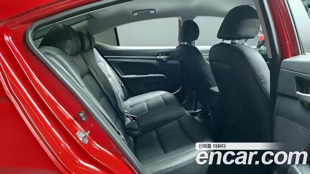Hyundai Elantra 2018 thumb 10