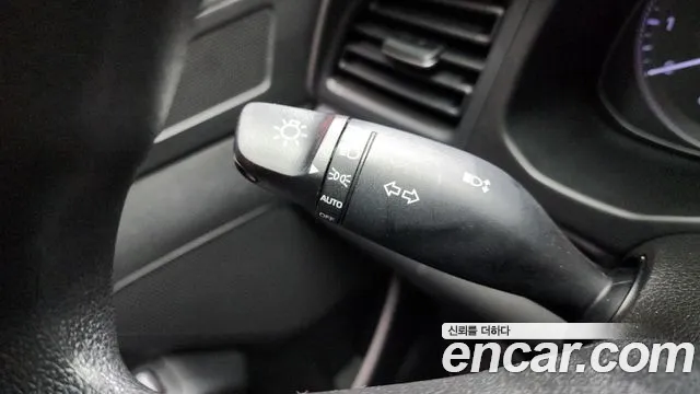 Hyundai Elantra 2018 thumb 9