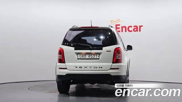 KGM Rexton 2016 thumb 5