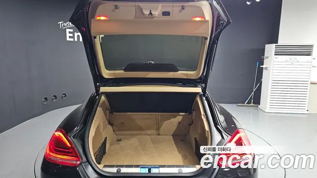 Porsche Panamera 2014 thumb 2