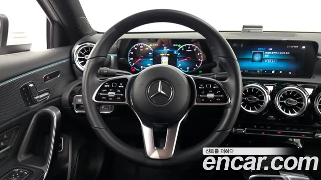 Mercedes-Benz A-Class 2021 thumb 8