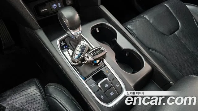 Hyundai Santa Fe 2018 thumb 10