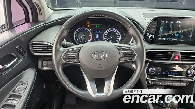 Hyundai Santa Fe 2018 thumb 8