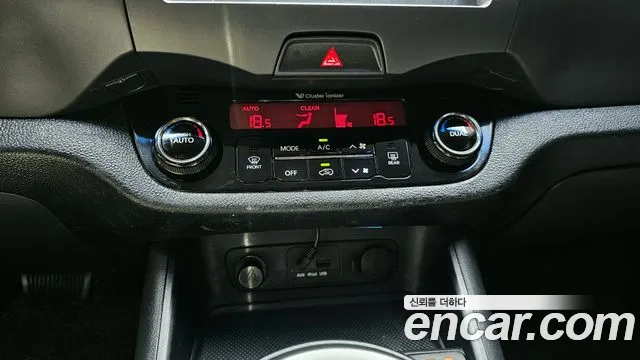 Kia Sportage 2012 thumb 12