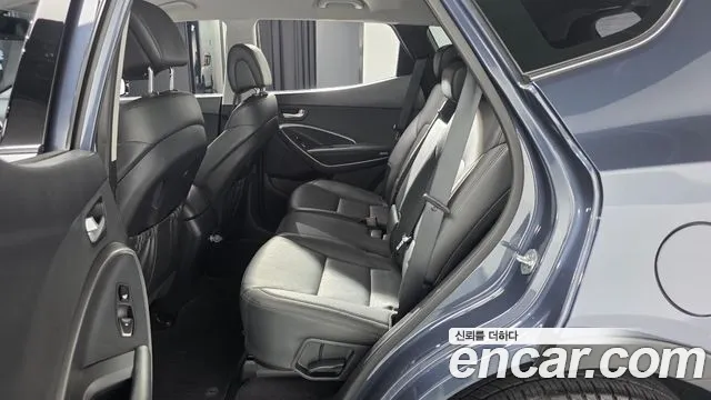 Hyundai Santafe 2017 thumb 2