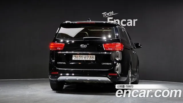 Kia Carnival 2020 thumb 12