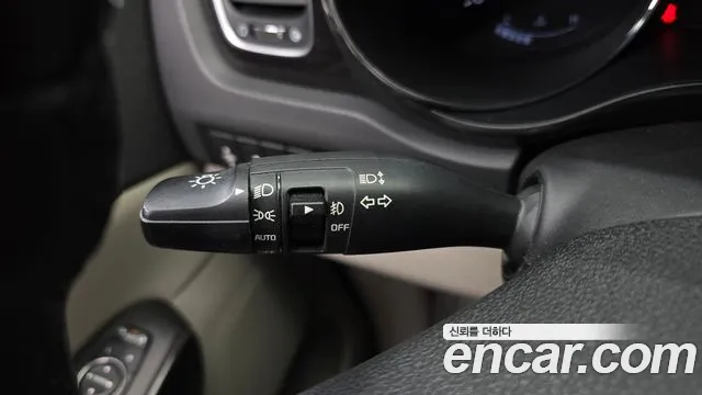 Kia Carnival 2020 thumb 11