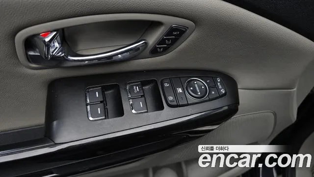 Kia Carnival 2020 thumb 6