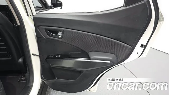 KGM Tivoli 2021 thumb 7