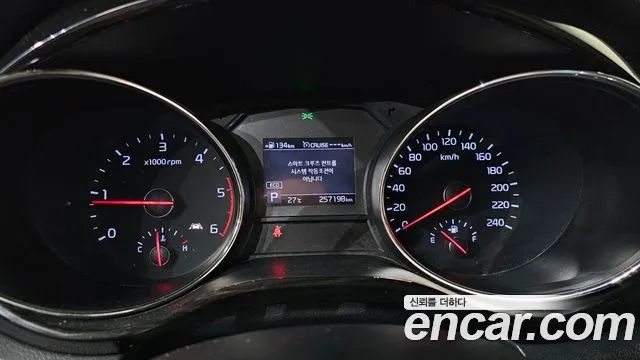 Kia Carnival 2018 thumb 6