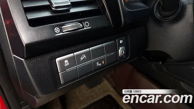 KGM Rexton 2020 thumb 6