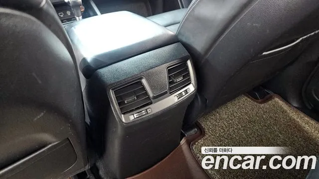 KGM Rexton 2020 thumb 10