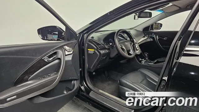 Hyundai Grandeur 2015 thumb 10