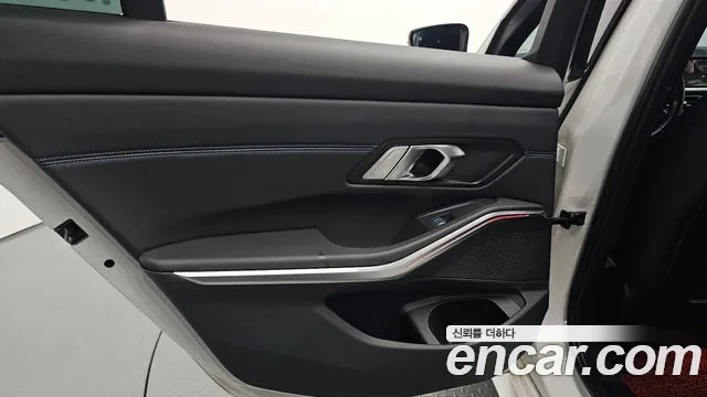 BMW 3 серии 2021 thumb 11