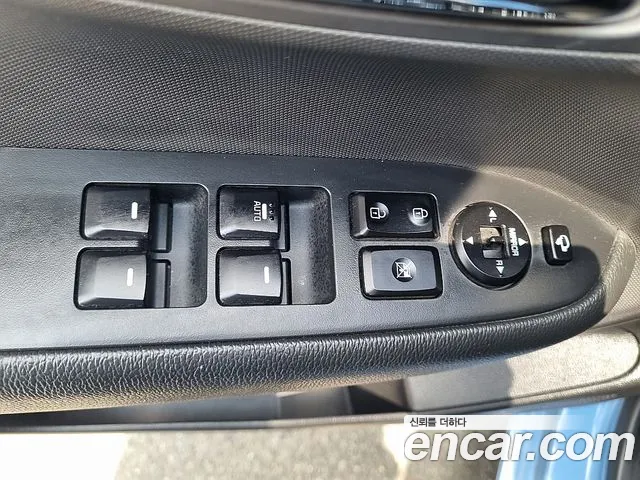 Kia Ray 2014 thumb 11