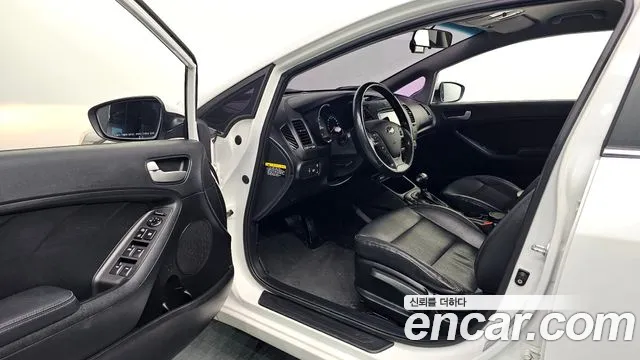 Kia K3 2014 thumb 5