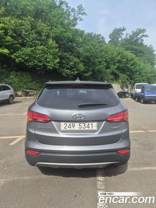 Hyundai Санта Фе 2013 thumb 3
