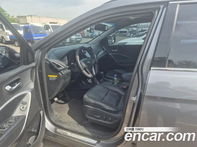 Hyundai Санта Фе 2013 thumb 12