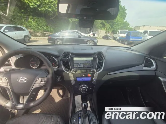Hyundai Санта Фе 2013 thumb 6