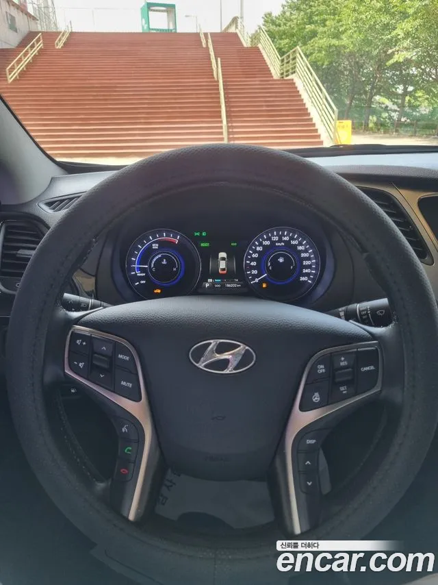 Hyundai Grandeur 2014 thumb 5