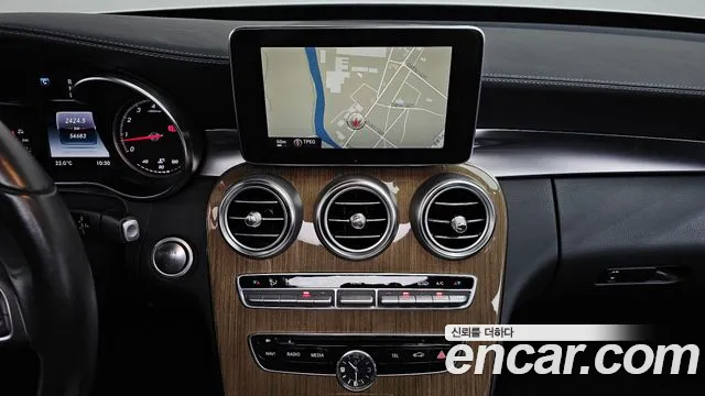 Mercedes-Benz C-Class 2015 thumb 5