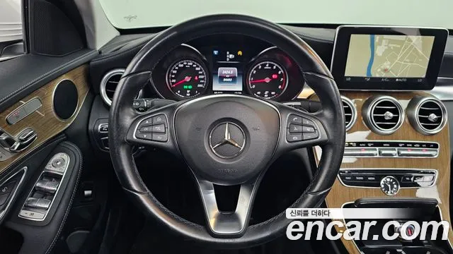 Mercedes-Benz C-Class 2015 thumb 3