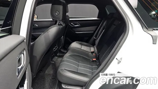Land Rover Range Rover Velar 2023 thumb 4