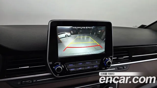 Hyundai Staria 2019 thumb 2