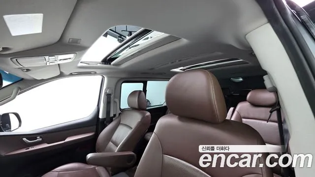 Hyundai Staria 2019 thumb 7
