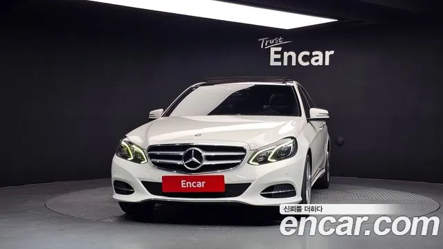 Mercedes-Benz E-Class 2013 thumb 12