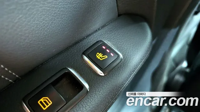 Mercedes-Benz E-Class 2013 thumb 6