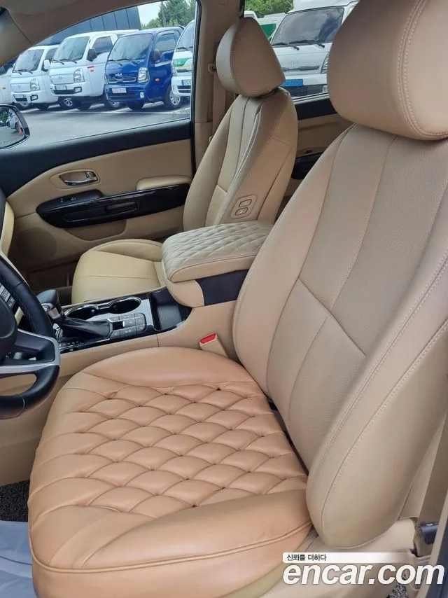 Kia Carnival 2018 thumb 6