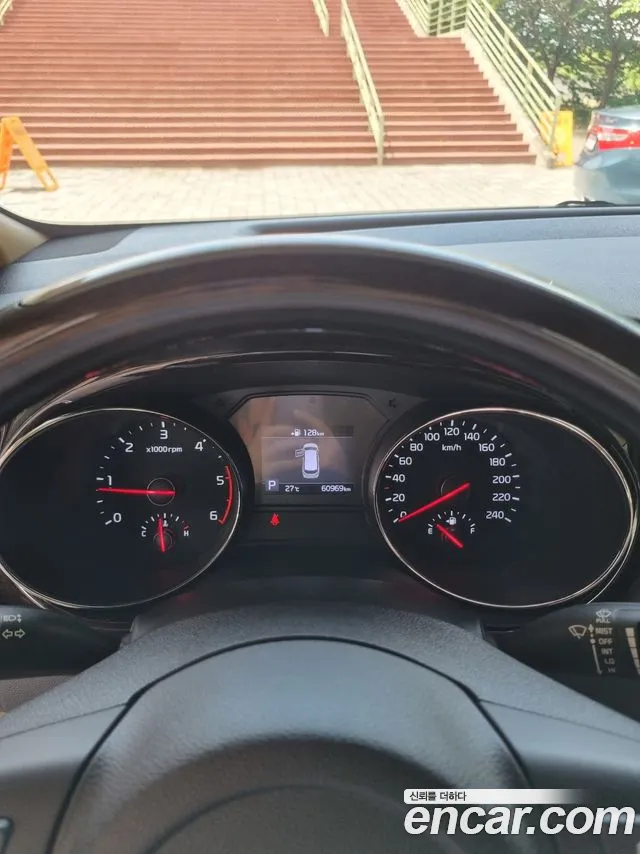 Kia Carnival 2018 thumb 7