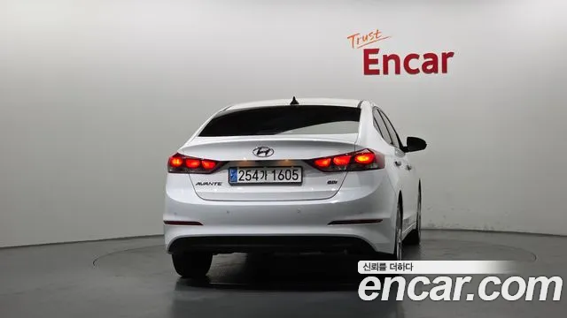 Hyundai Avante 2017 thumb 12