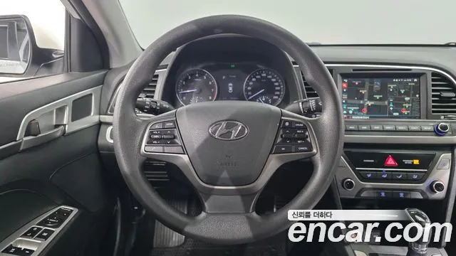Hyundai Avante 2017 thumb 10