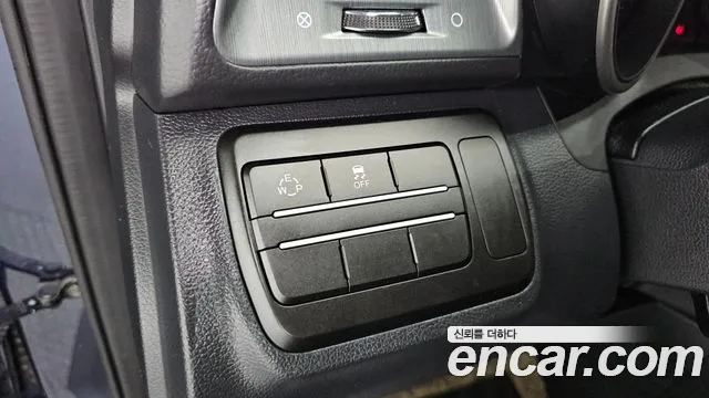 KGM TIBOLI 2018 thumb 11